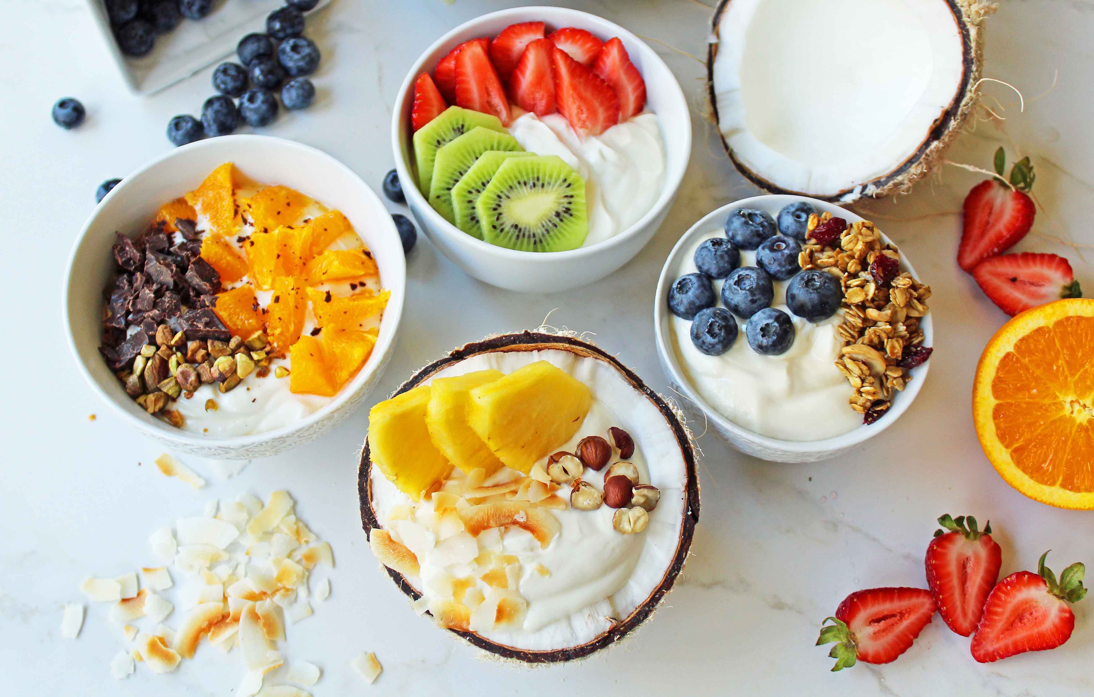 meal-prep-greek-yogurt-parfaits-with-granola-and-fruit-lauren-fit-foodie